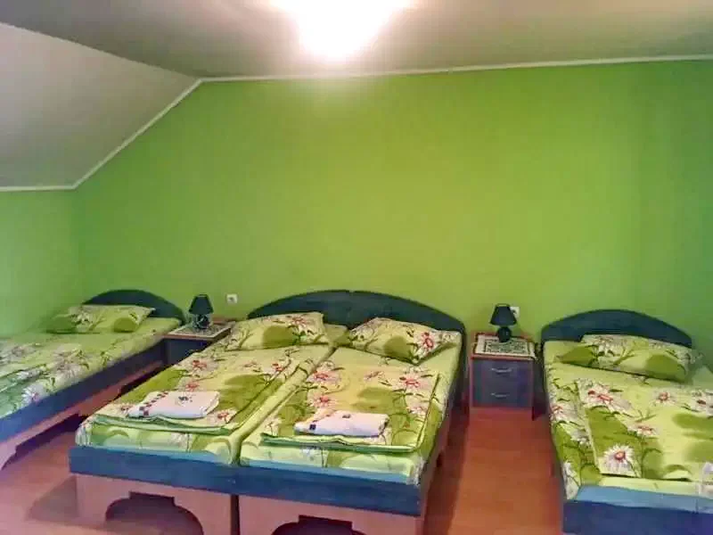 Cazare Corund - Pensiunea Enikő** | Korond - Enikő Panzió**. Imaginea poate fi supusă drepturilor de autor. Se recomandă contactarea titularului drepturilor.