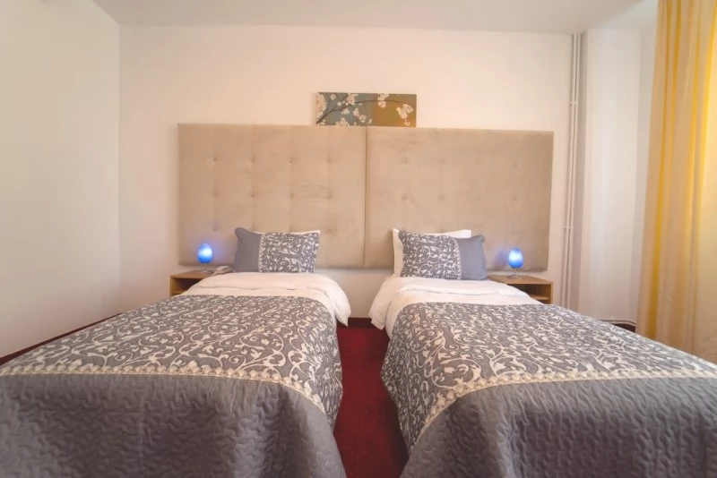 Timișoara Cazare | Hotel*** (K0912-10) Imaginea poate fi supusă drepturilor de autor. Se recomandă contactarea titularului drepturilor.