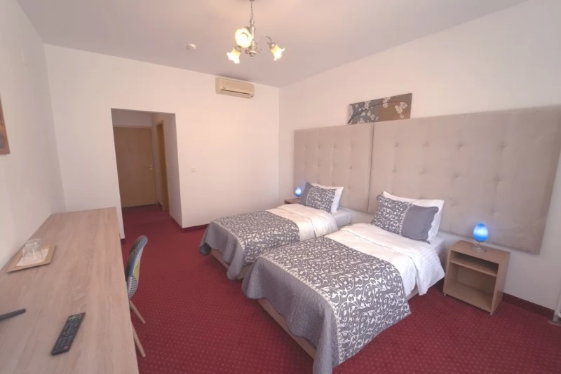 Timișoara Cazare | Hotel*** (K0912-24) Imaginea poate fi supusă drepturilor de autor. Se recomandă contactarea titularului drepturilor.