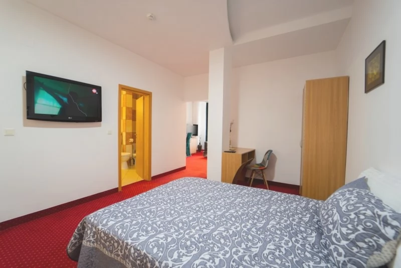 Timișoara Cazare | Hotel*** (K0912-31) Imaginea poate fi supusă drepturilor de autor. Se recomandă contactarea titularului drepturilor.