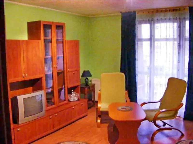 Băile Herculane Cazare | Pensiune (K0895-20) Imaginea poate fi supusă drepturilor de autor. Se recomandă contactarea titularului drepturilor.