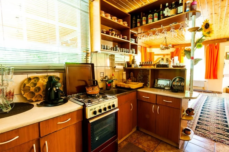 Pasul Bucin Cazare | Cabană (K0494-3) Imaginea poate fi supusă drepturilor de autor. Se recomandă contactarea titularului drepturilor.