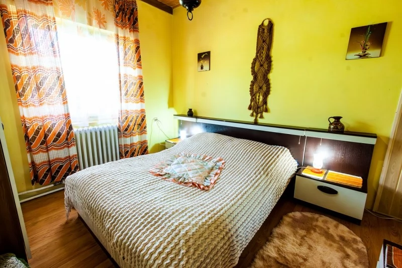 Pasul Bucin Cazare | Cabană (K0494-10) Imaginea poate fi supusă drepturilor de autor. Se recomandă contactarea titularului drepturilor.