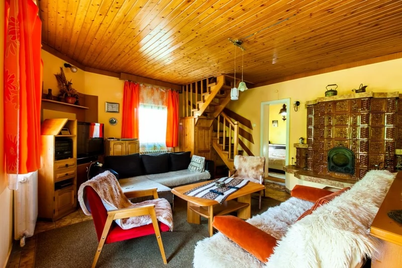 Pasul Bucin Cazare | Cabană (K0494-18) Imaginea poate fi supusă drepturilor de autor. Se recomandă contactarea titularului drepturilor.