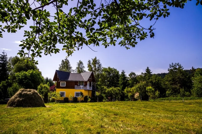 Bucsin-tető Szállás | Kulcsosház (K0494-49) A kép szerzői jogvédelem alatt állhat. Javasolt a kapcsolatfelvétel a jog tulajdonossal.