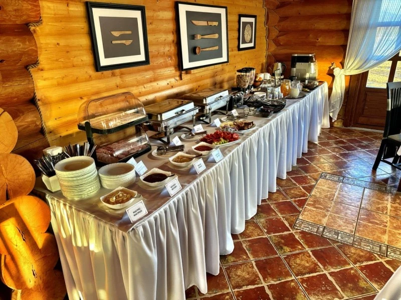 Bucsin-tető Szállás | Panzió (K1073-3) A kép szerzői jogvédelem alatt állhat. Javasolt a kapcsolatfelvétel a jog tulajdonossal.