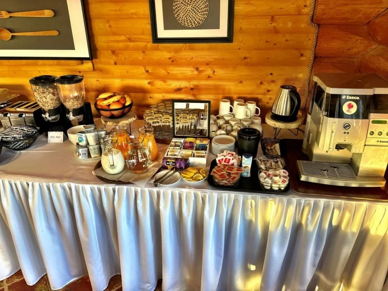 Pasul Bucin Cazare | Pensiune (K1073-4) Imaginea poate fi supusă drepturilor de autor. Se recomandă contactarea titularului drepturilor.