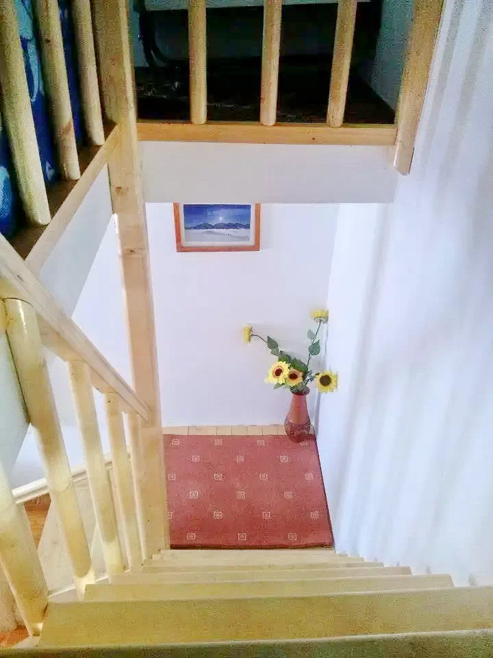 Pasul Bucin Cazare | Casă de oaspeți (K1275-17) Imaginea poate fi supusă drepturilor de autor. Se recomandă contactarea titularului drepturilor.