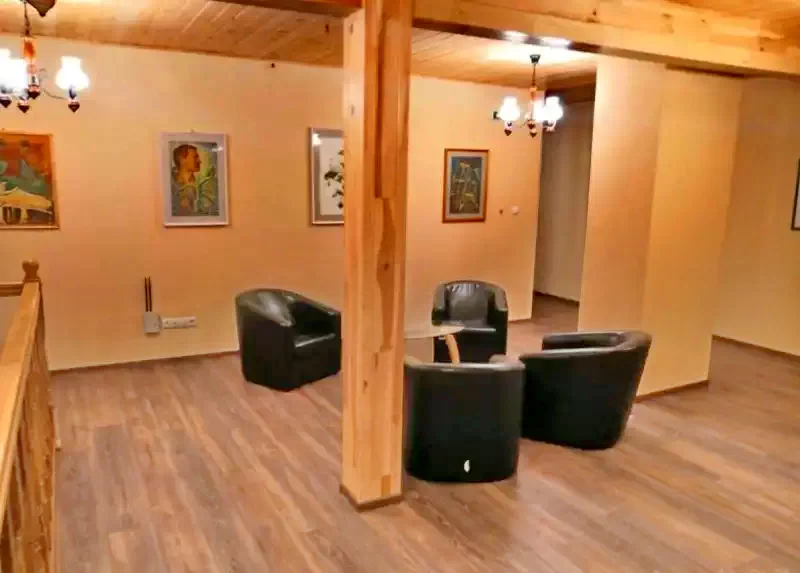 Bucsin-tető Szállás | Panzió (K1373-23) A kép szerzői jogvédelem alatt állhat. Javasolt a kapcsolatfelvétel a jog tulajdonossal.