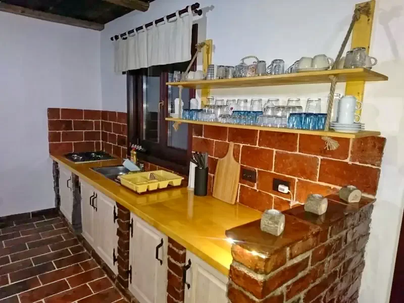 Bucsin-tető Szállás | Vendégház (K1374-3) A kép szerzői jogvédelem alatt állhat. Javasolt a kapcsolatfelvétel a jog tulajdonossal.