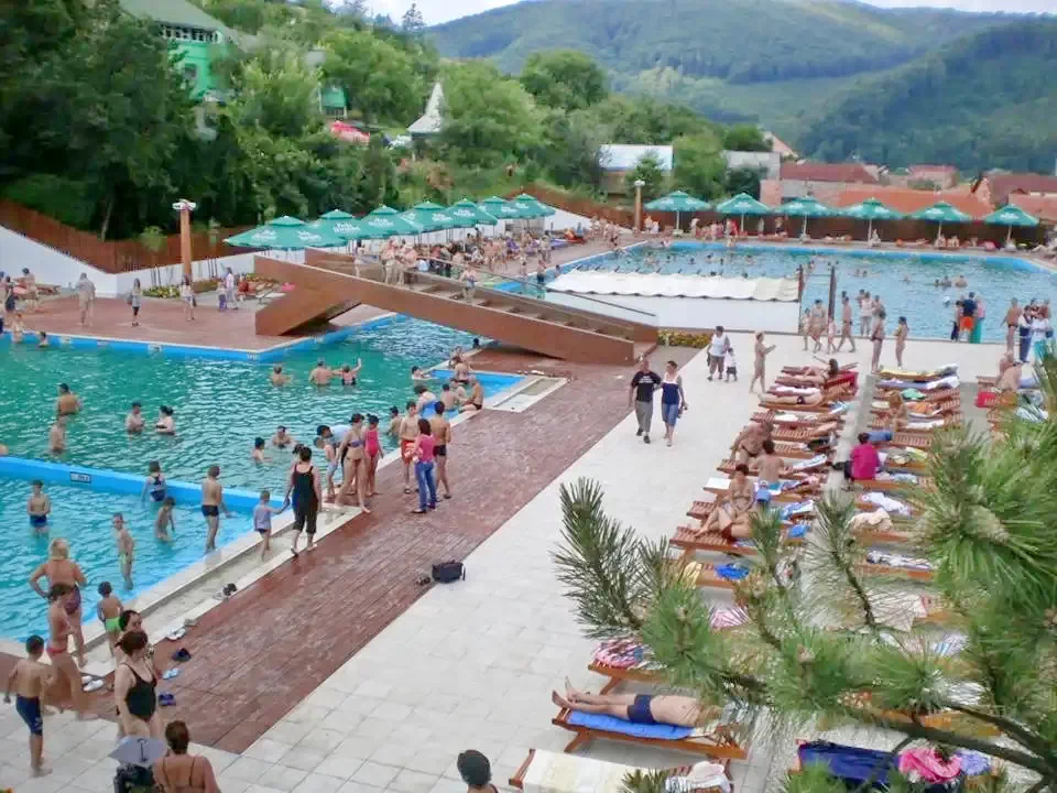 Pasul Bucin Cazare | Casă de oaspeți (K1374-31) Imaginea poate fi supusă drepturilor de autor. Se recomandă contactarea titularului drepturilor.