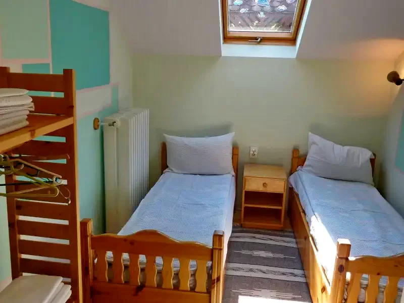 Szállás Izvoare - Casa la cheie Bíró Mária | Ivó - Bíró Mária Kulcsosház. A kép szerzői jogvédelem alatt állhat. Javasolt a kapcsolatfelvétel a jog tulajdonossal.