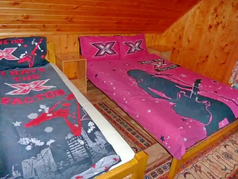 Barajul Zetea Cazare | Cabană (K0496-39) Imaginea poate fi supusă drepturilor de autor. Se recomandă contactarea titularului drepturilor. Barajul Zetea Cazare | Cabană (K0496-39) Imaginea poate fi supusă drepturilor de autor. Se recomandă contactarea titularului drepturilor.