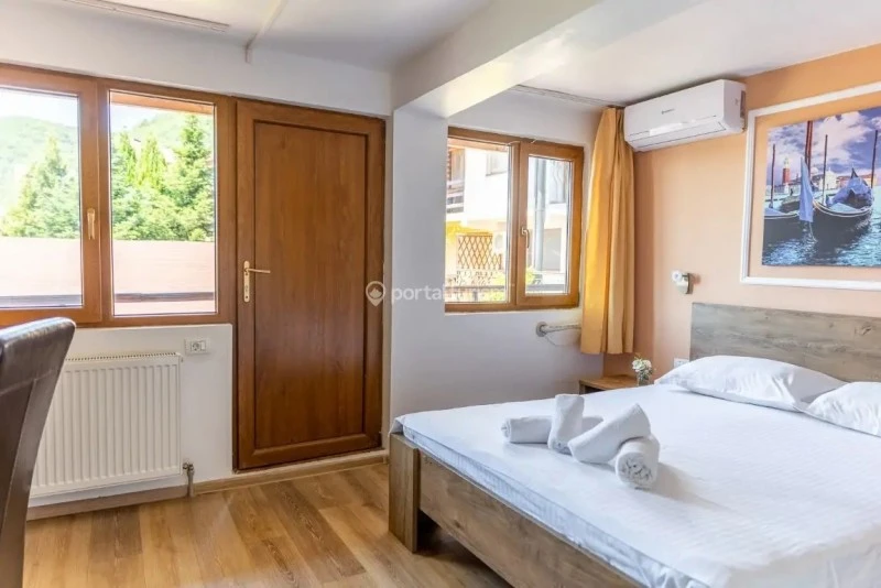 Orșova Cazare | Pensiune (K1606-43) Imaginea poate fi supusă drepturilor de autor. Se recomandă contactarea titularului drepturilor.