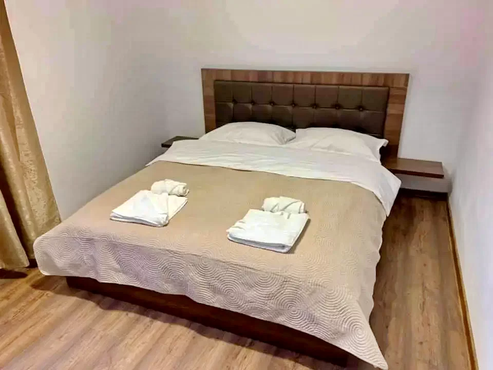 Sasca Montană Cazare | Pensiune (K1271-14) Imaginea poate fi supusă drepturilor de autor. Se recomandă contactarea titularului drepturilor.