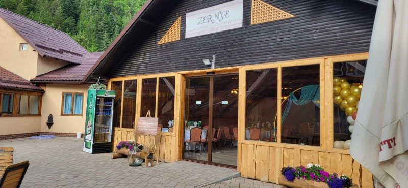 Ghelința Cazare | Pensiune (K1607-1) Imaginea poate fi supusă drepturilor de autor. Se recomandă contactarea titularului drepturilor.