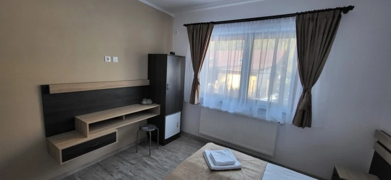 Gelence Szállás | Panzió (K1607-13) A kép szerzői jogvédelem alatt állhat. Javasolt a kapcsolatfelvétel a jog tulajdonossal.