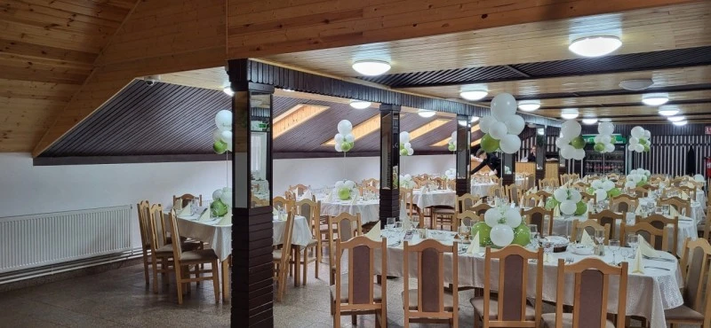 Ghelința Cazare | Pensiune (K1607-21) Imaginea poate fi supusă drepturilor de autor. Se recomandă contactarea titularului drepturilor.