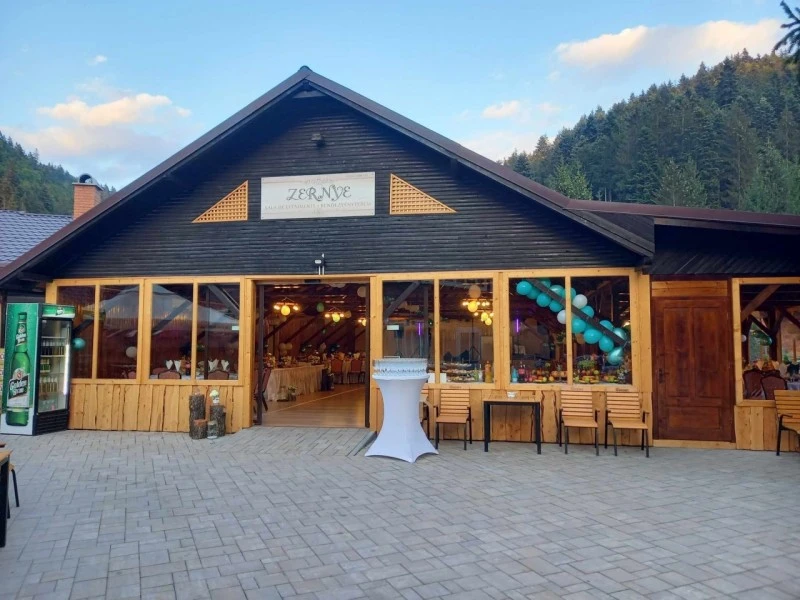 Ghelința Cazare | Pensiune (K1607-35) Imaginea poate fi supusă drepturilor de autor. Se recomandă contactarea titularului drepturilor.