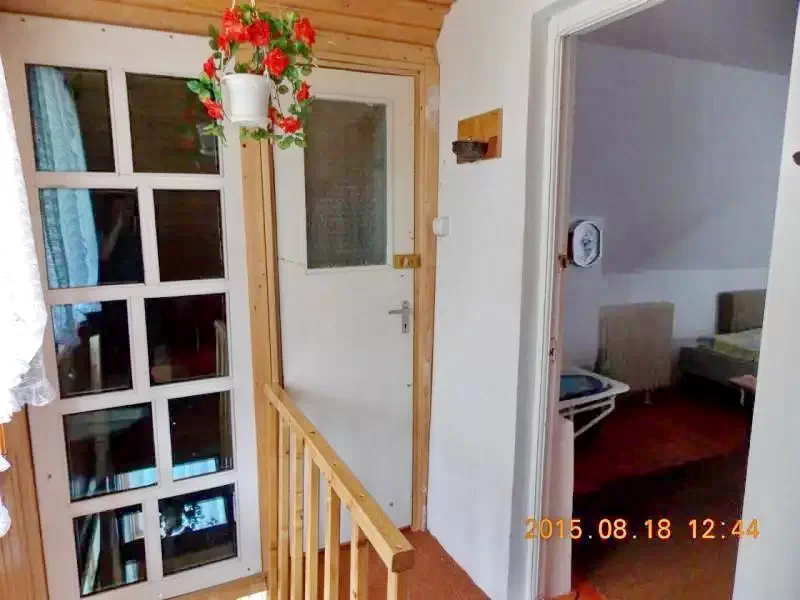 Harghita-Băi Cazare | Cabană (K0285-21) Imaginea poate fi supusă drepturilor de autor. Se recomandă contactarea titularului drepturilor. Harghita-Băi Cazare | Cabană (K0285-21) Imaginea poate fi supusă drepturilor de autor. Se recomandă contactarea titularului drepturilor.