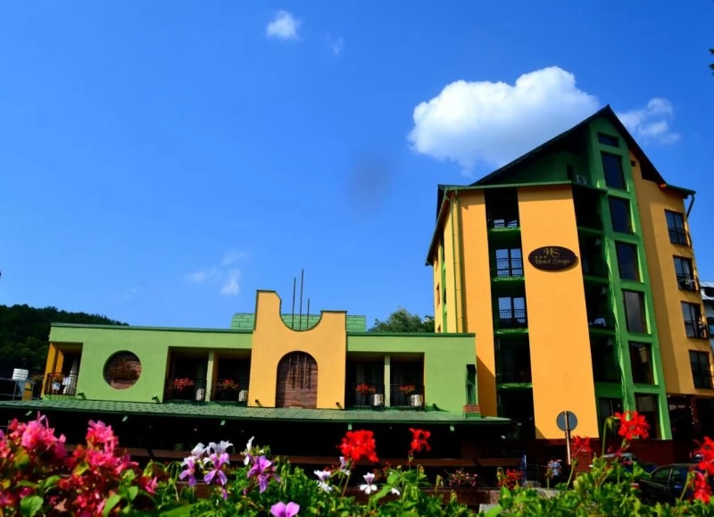Băile Olănești Cazare | Hotel*** (K0760-15) Imaginea poate fi supusă drepturilor de autor. Se recomandă contactarea titularului drepturilor.