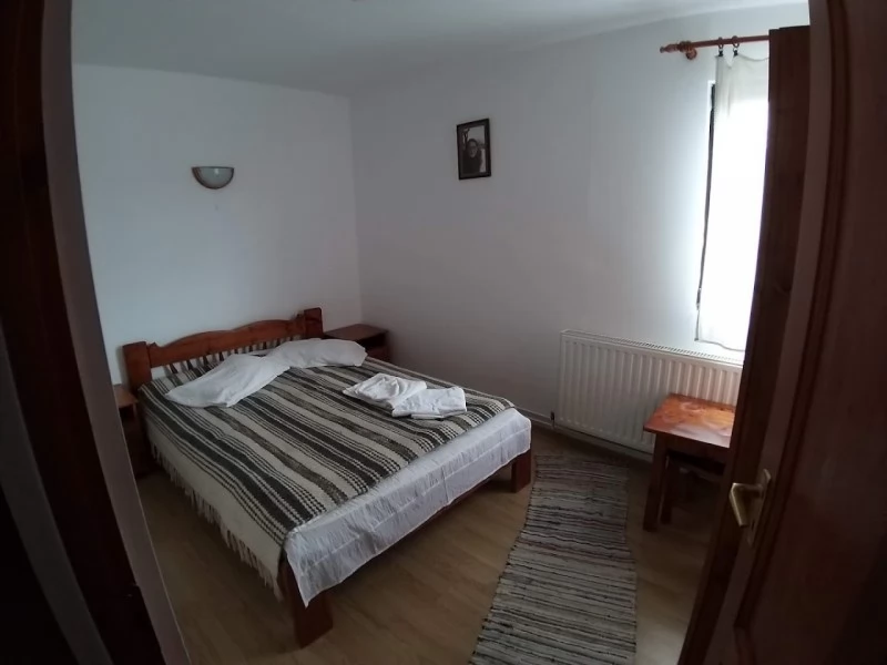 Târgu Secuiesc Cazare | Pensiune (K0129-10) Imaginea poate fi supusă drepturilor de autor. Se recomandă contactarea titularului drepturilor.