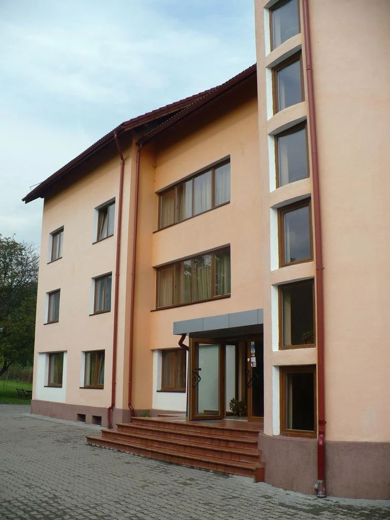 Sibiu Cazare | Hotel*** (K1608-8) Imaginea poate fi supusă drepturilor de autor. Se recomandă contactarea titularului drepturilor.