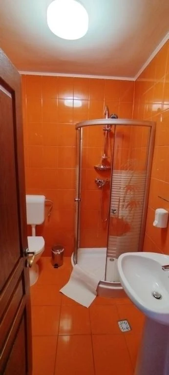 Sibiu Cazare | Hotel*** (K1608-13) Imaginea poate fi supusă drepturilor de autor. Se recomandă contactarea titularului drepturilor.