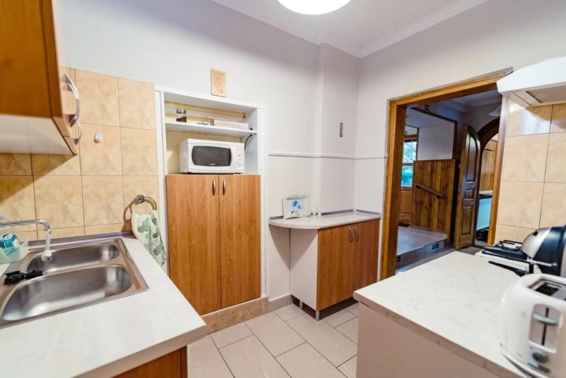 Jula Cazare | Cabană (K0008-5) Imaginea poate fi supusă drepturilor de autor. Se recomandă contactarea titularului drepturilor. Jula Cazare | Cabană (K0008-5) Imaginea poate fi supusă drepturilor de autor. Se recomandă contactarea titularului drepturilor.