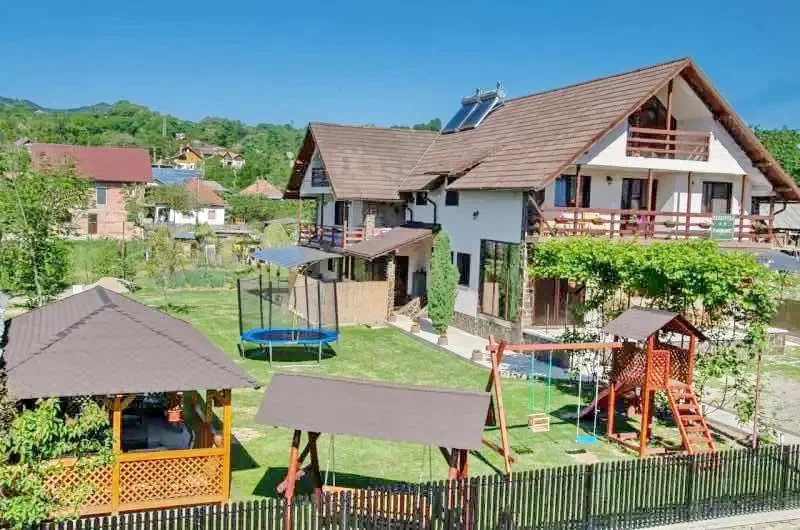 Corbeni Szállás | Panzió (K0885-44) A kép szerzői jogvédelem alatt állhat. Javasolt a kapcsolatfelvétel a jog tulajdonossal.