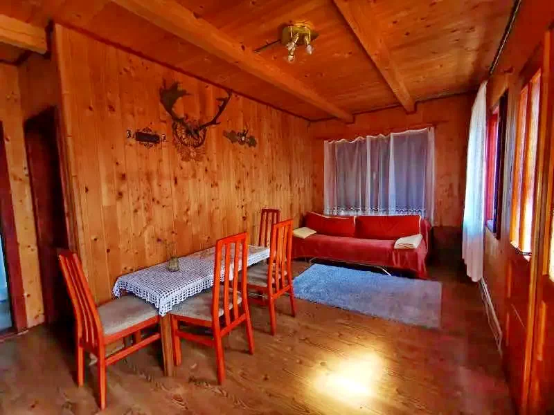 Valea Boga Cazare | Cabană (K0618-3) Imaginea poate fi supusă drepturilor de autor. Se recomandă contactarea titularului drepturilor. Valea Boga Cazare | Cabană (K0618-3) Imaginea poate fi supusă drepturilor de autor. Se recomandă contactarea titularului drepturilor.