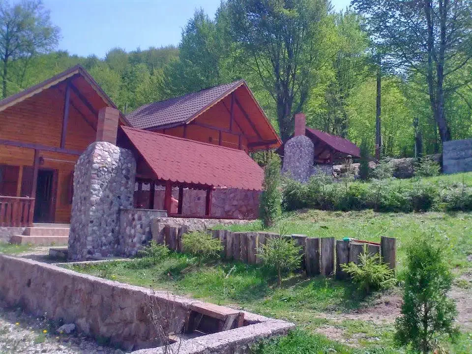 Boga Völgye Szállás | Kulcsosház (K0618-18) A kép szerzői jogvédelem alatt állhat. Javasolt a kapcsolatfelvétel a jog tulajdonossal. Boga Völgye Szállás | Kulcsosház (K0618-18) A kép szerzői jogvédelem alatt állhat. Javasolt a kapcsolatfelvétel a jog tulajdonossal.