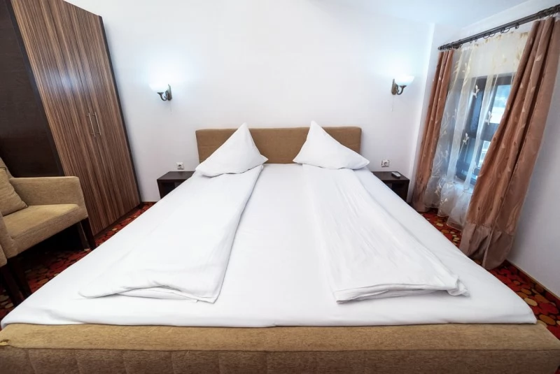 Băile Olănești Cazare | Hotel*** (K0748-46) Imaginea poate fi supusă drepturilor de autor. Se recomandă contactarea titularului drepturilor. Băile Olănești Cazare | Hotel*** (K0748-46) Imaginea poate fi supusă drepturilor de autor. Se recomandă contactarea titularului drepturilor.