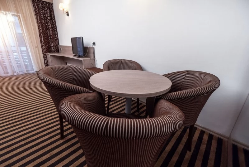 Băile Olănești Cazare | Hotel*** (K0748-50) Imaginea poate fi supusă drepturilor de autor. Se recomandă contactarea titularului drepturilor. Băile Olănești Cazare | Hotel*** (K0748-50) Imaginea poate fi supusă drepturilor de autor. Se recomandă contactarea titularului drepturilor.