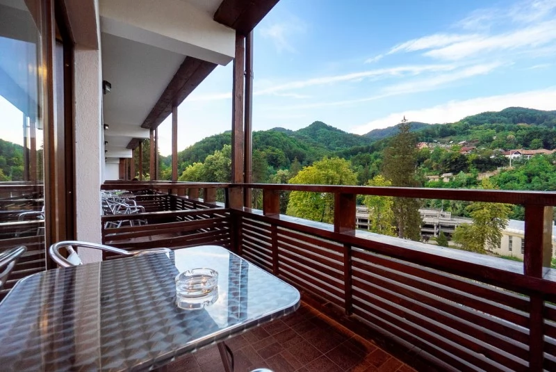 Băile Olănești Cazare | Hotel*** (K0748-51) Imaginea poate fi supusă drepturilor de autor. Se recomandă contactarea titularului drepturilor. Băile Olănești Cazare | Hotel*** (K0748-51) Imaginea poate fi supusă drepturilor de autor. Se recomandă contactarea titularului drepturilor.
