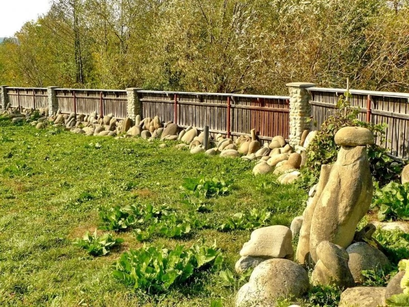 Crișeni Cazare | Căsuțe tip camping (K1128-29) Imaginea poate fi supusă drepturilor de autor. Se recomandă contactarea titularului drepturilor.