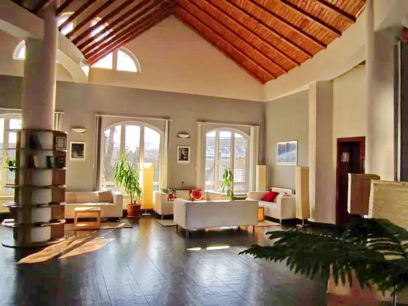 Cazare Oradea - The Zen Hostel (fosta Pensiunea Posticum)*** | Nagyvárad - The Zen Hostel (volt Posticum Panzió)***. Imaginea poate fi supusă drepturilor de autor. Se recomandă contactarea titularului drepturilor.