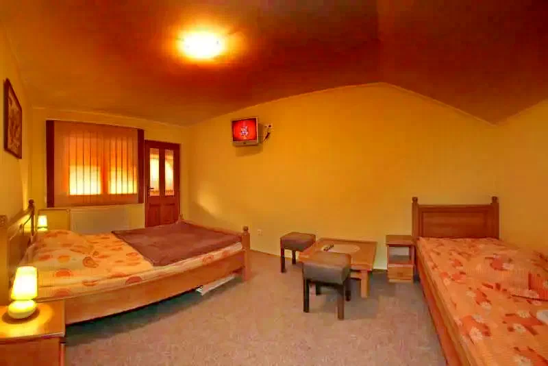 Sovata Cazare | Pensiune (K0334-21) Imaginea poate fi supusă drepturilor de autor. Se recomandă contactarea titularului drepturilor.