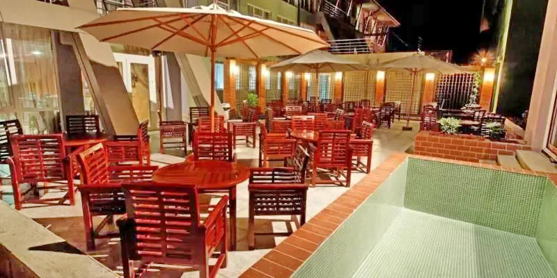Băile 1 Mai Cazare | Hotel**** (K0755-32) Imaginea poate fi supusă drepturilor de autor. Se recomandă contactarea titularului drepturilor. Băile 1 Mai Cazare | Hotel**** (K0755-32) Imaginea poate fi supusă drepturilor de autor. Se recomandă contactarea titularului drepturilor.