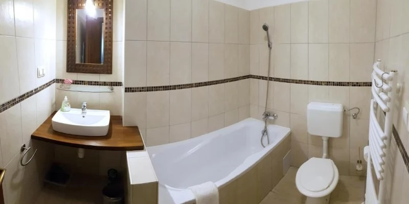 Gyula Szállás | Apartmanház (K0018-30) A kép szerzői jogvédelem alatt állhat. Javasolt a kapcsolatfelvétel a jog tulajdonossal. Gyula Szállás | Apartmanház (K0018-30) A kép szerzői jogvédelem alatt állhat. Javasolt a kapcsolatfelvétel a jog tulajdonossal.