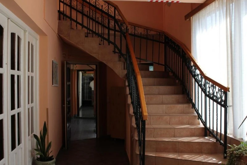Târgu Mureș Cazare | Pensiune (K1611-45) Imaginea poate fi supusă drepturilor de autor. Se recomandă contactarea titularului drepturilor. Târgu Mureș Cazare | Pensiune (K1611-45) Imaginea poate fi supusă drepturilor de autor. Se recomandă contactarea titularului drepturilor.