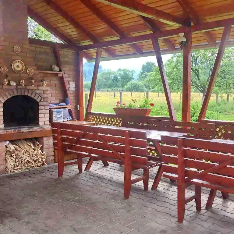 Sovata Cazare | Cabană (K0330-11) Imaginea poate fi supusă drepturilor de autor. Se recomandă contactarea titularului drepturilor.