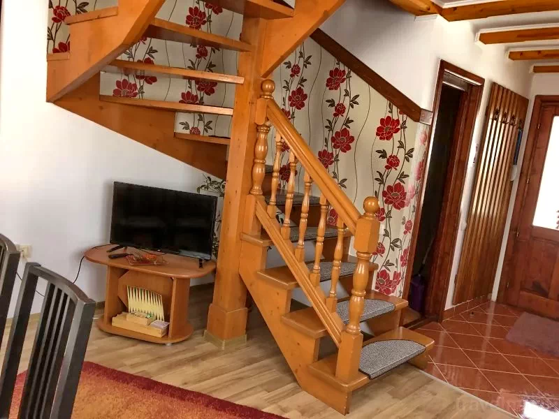 Sovata Cazare | Cabană (K0330-17) Imaginea poate fi supusă drepturilor de autor. Se recomandă contactarea titularului drepturilor.