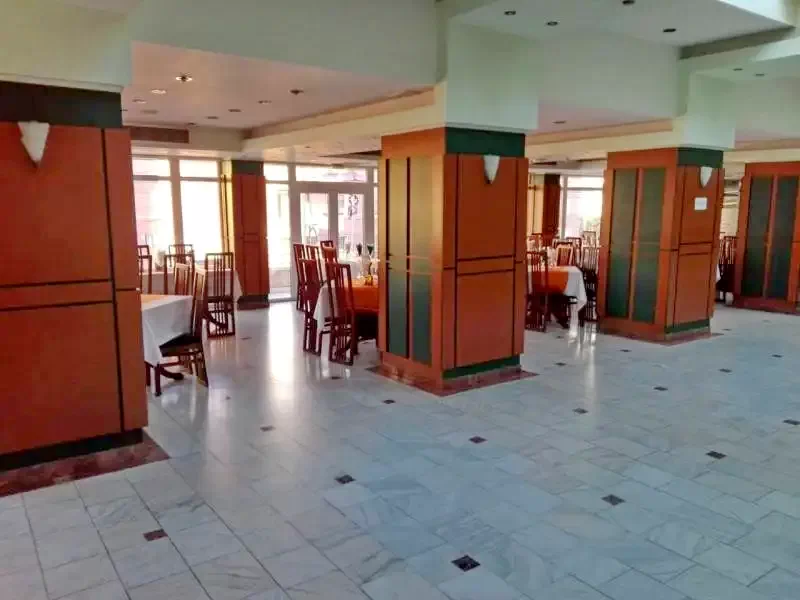 Tulcea Cazare | Hotel*** (K1305-6) Imaginea poate fi supusă drepturilor de autor. Se recomandă contactarea titularului drepturilor.