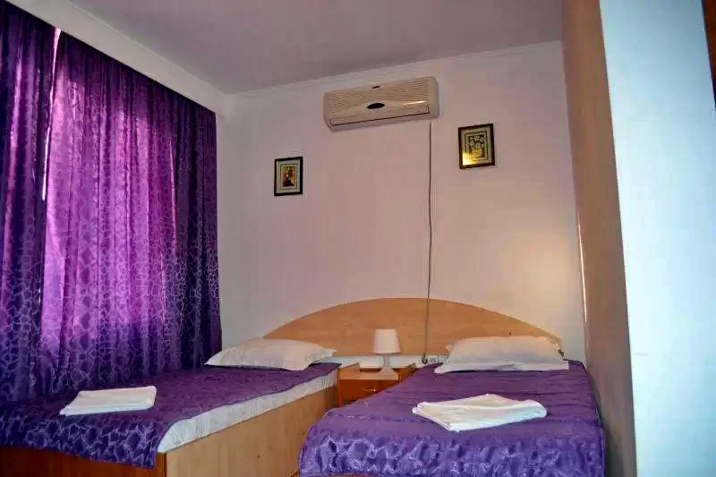 Tulcea Cazare | Pensiune (K1317-16) Imaginea poate fi supusă drepturilor de autor. Se recomandă contactarea titularului drepturilor. Tulcea Cazare | Pensiune (K1317-16) Imaginea poate fi supusă drepturilor de autor. Se recomandă contactarea titularului drepturilor.