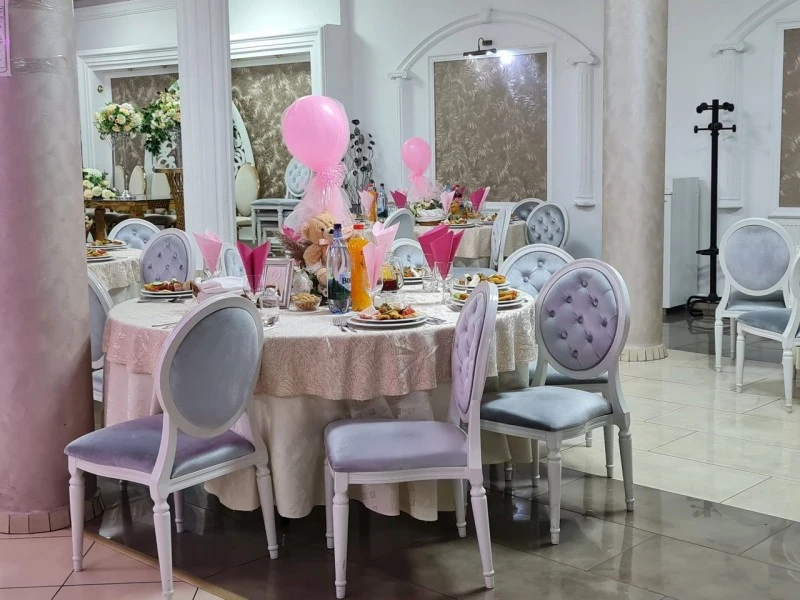 Nagyenyed Szállás | Hotel*** (K1612-37) A kép szerzői jogvédelem alatt állhat. Javasolt a kapcsolatfelvétel a jog tulajdonossal. Nagyenyed Szállás | Hotel*** (K1612-37) A kép szerzői jogvédelem alatt állhat. Javasolt a kapcsolatfelvétel a jog tulajdonossal.