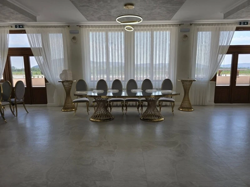 Nagyenyed Szállás | Hotel*** (K1612-61) A kép szerzői jogvédelem alatt állhat. Javasolt a kapcsolatfelvétel a jog tulajdonossal. Nagyenyed Szállás | Hotel*** (K1612-61) A kép szerzői jogvédelem alatt állhat. Javasolt a kapcsolatfelvétel a jog tulajdonossal.