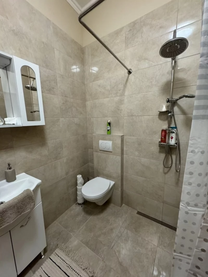 Jula Cazare | Casă de apartamente (K1108-8) Imaginea poate fi supusă drepturilor de autor. Se recomandă contactarea titularului drepturilor.