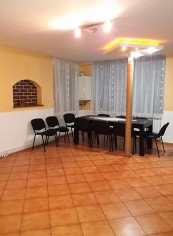 Cârțișoara Cazare | Pensiune (K1487-22) Imaginea poate fi supusă drepturilor de autor. Se recomandă contactarea titularului drepturilor. Cârțișoara Cazare | Pensiune (K1487-22) Imaginea poate fi supusă drepturilor de autor. Se recomandă contactarea titularului drepturilor.
