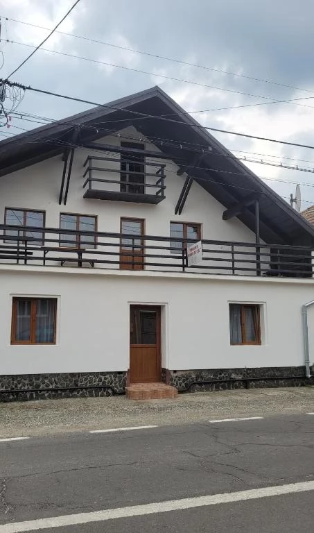 Cârțișoara Cazare | Pensiune (K1487-42) Imaginea poate fi supusă drepturilor de autor. Se recomandă contactarea titularului drepturilor. Cârțișoara Cazare | Pensiune (K1487-42) Imaginea poate fi supusă drepturilor de autor. Se recomandă contactarea titularului drepturilor.